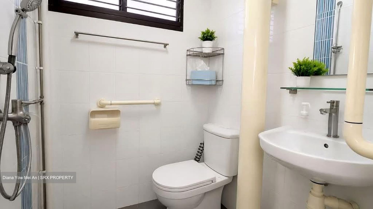 Blk 309 Serangoon Avenue 2 (Serangoon), HDB 4 Rooms #578728811
